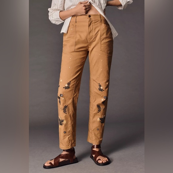 NWT! Anthropologie Pilcro Wanderer Mid-Rise Relaxed-Leg Pants Appliqué Edition 🟡 - Picture 2 of 7